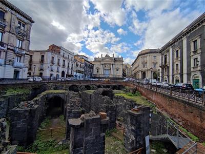 Lovely Apartment Ideal for Families or Groups of Friends in the center of Catania