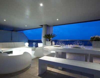 Beachfront Ibiza’s Luxury Apartment